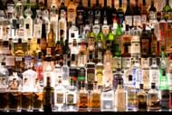 Functioning Alcoholism (Image via Unsplash/ Paolo)